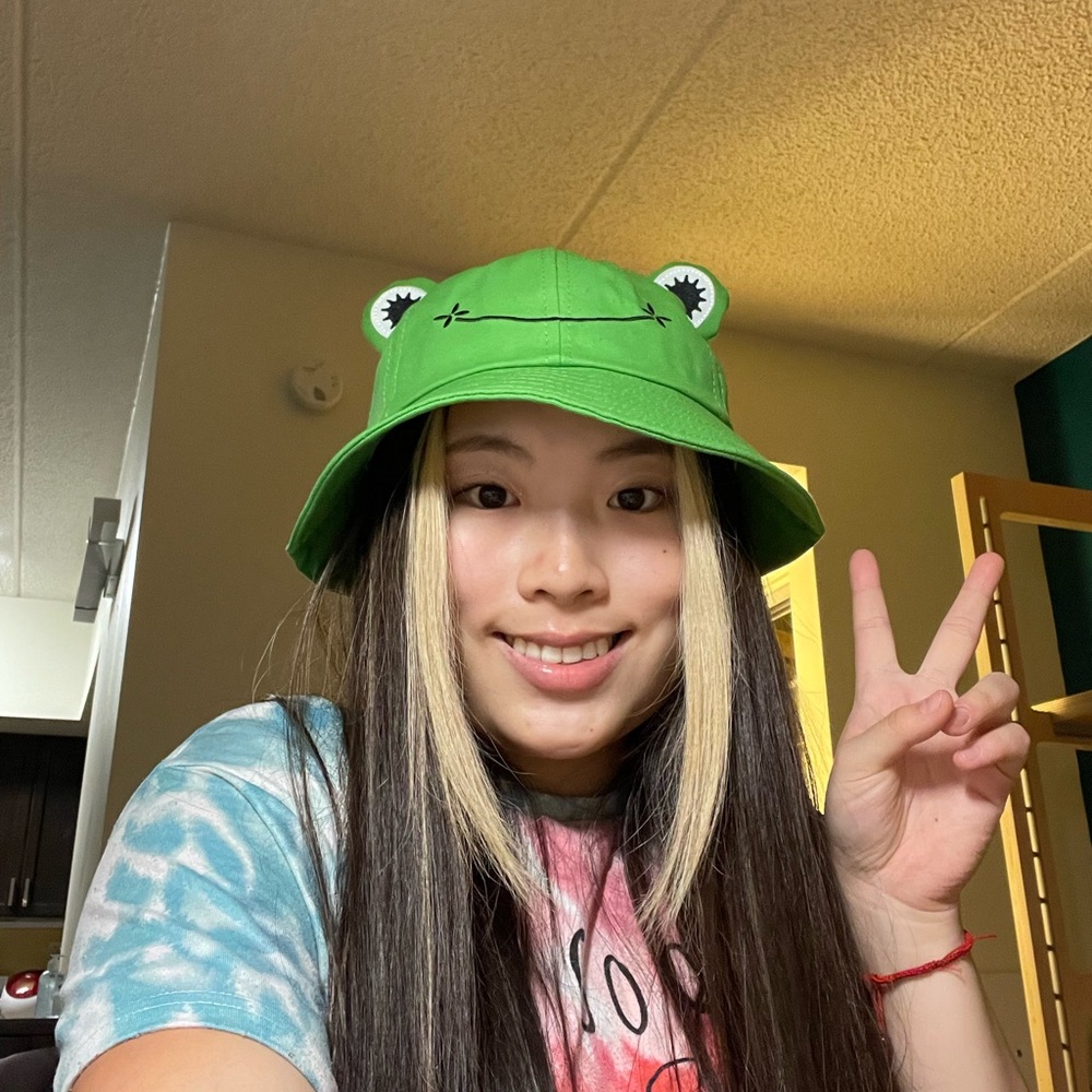 Meet your Posher, Evelyn